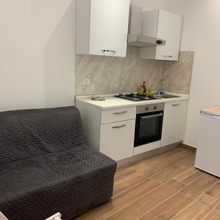 Ema'S Place Apartment Savona Exterior photo